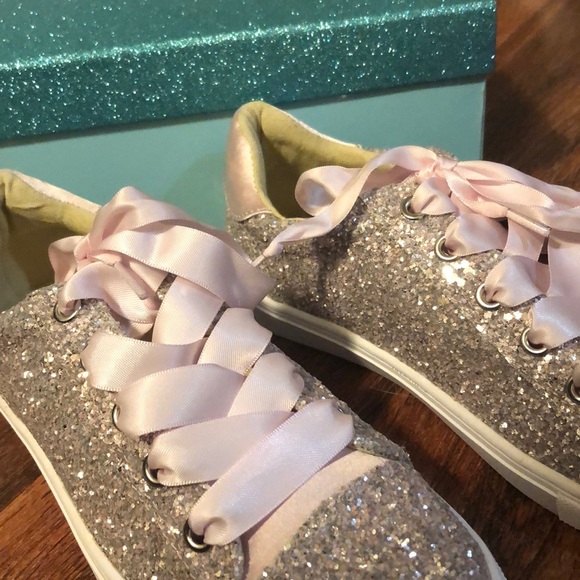 Blue by Betsy Johnson - Picture 4 of 4